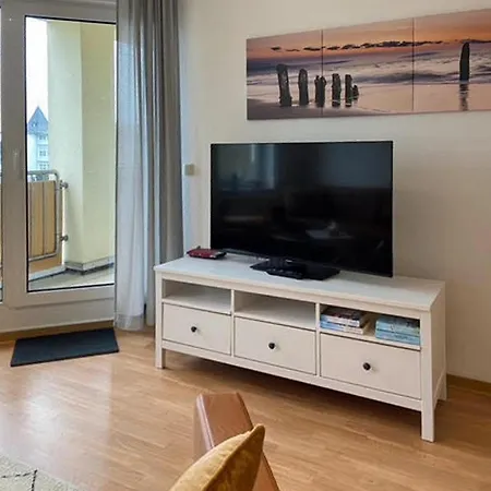 Nur Wenige Gehminuten Zum Zentrum Und 17 - *