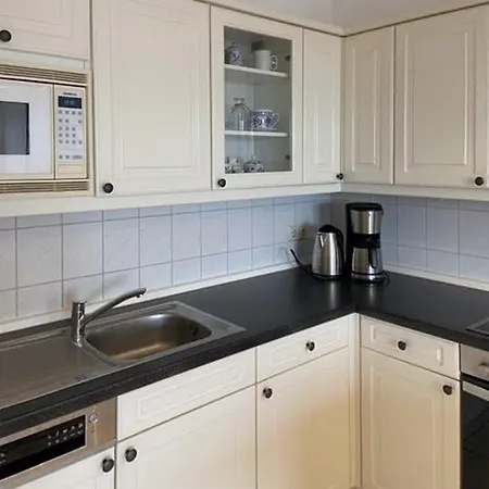 Nur Wenige Gehminuten Zum Zentrum Und 17 - Lejlighed Sellin (Rugen)